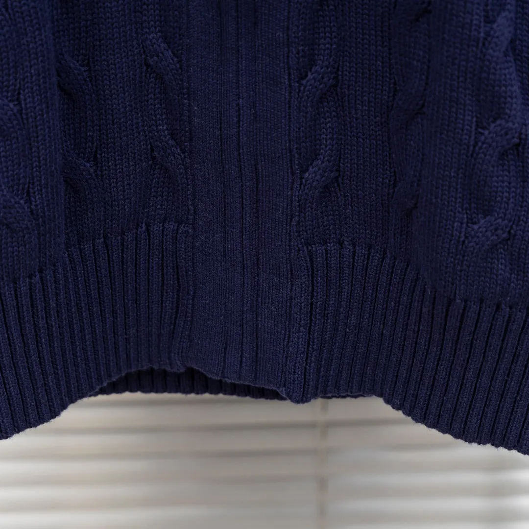 P320 top version (different currencies). You can scan the code to enter the official website. Style: Ralph Lauren POLO Ralph Lauren small label embroidered knitted old money style zipper cardigan jacket. Color: Picture color. Size: S-XL. Fabric: pure cotton. Accessories: full set of customized accessories. No gender distinction. Same style for men and women.